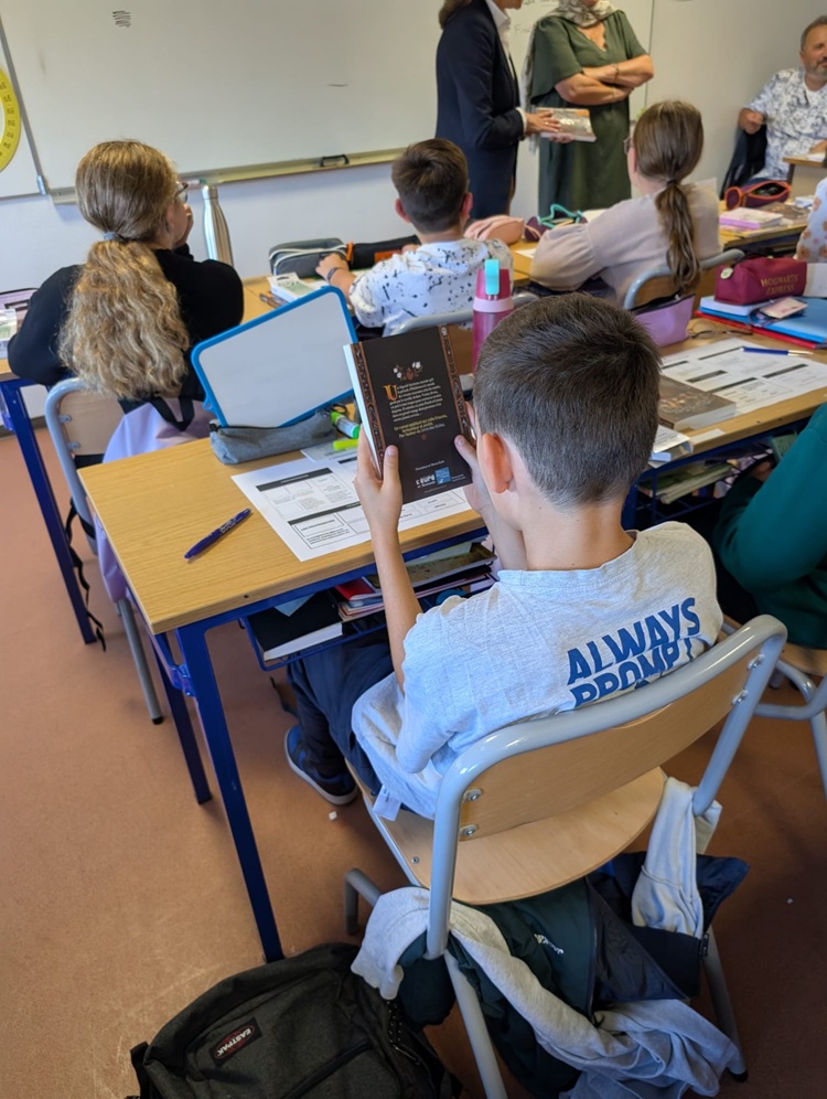 1759339794738 1759339794738